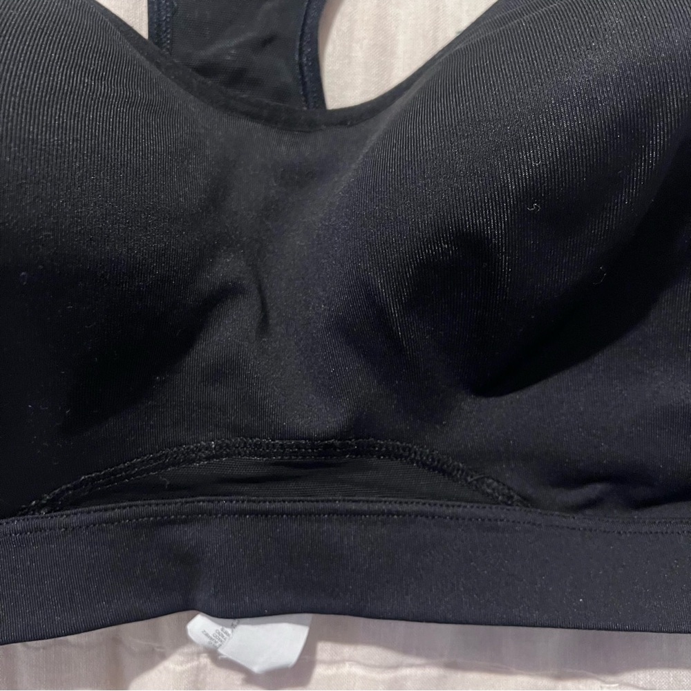 Old Navy Maternity High Support Nursing Sports Bra Black Jack Size 38 DD - Picture 6 of 12